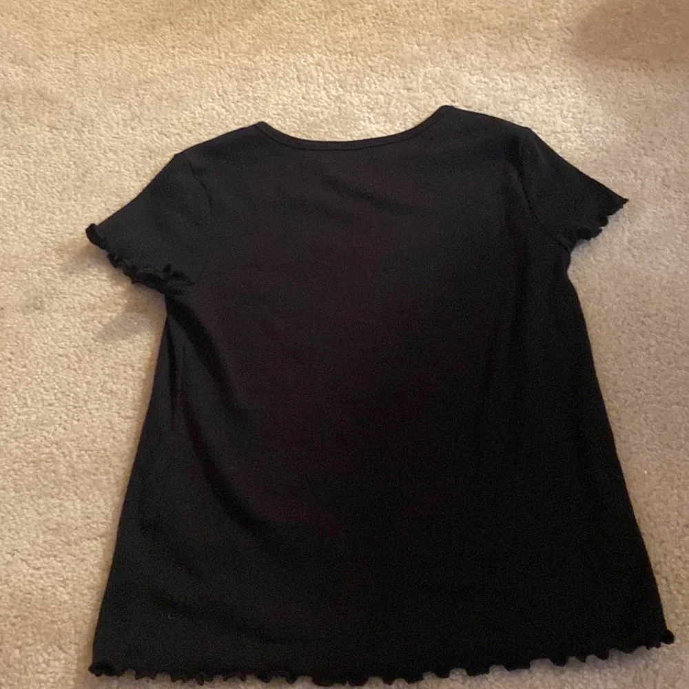 Cute Black Shirt - Picture 2 of 3